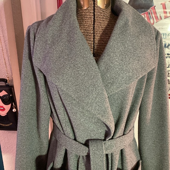 Authentictic 40s wool wrap coat withh pockets. - Picture 3 of 7